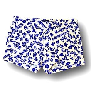 Gap blue and white floral stretch shorts